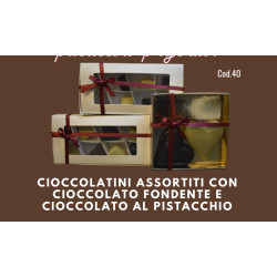 Cioccolatini assortiti cioccolato fondente e cioccolato al pistacchio