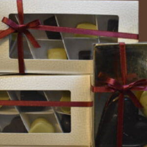 Cioccolatini assortiti cioccolato fondente e cioccolato al pistacchio